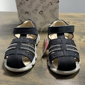 NWT Twig Boys Eddie Navy Nubuck Size EUR 22 Sandals